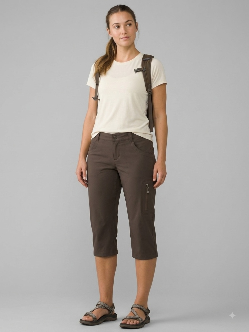 Patagonia Women's Dark Brown Capris with Side Zip Pocket, Size 8